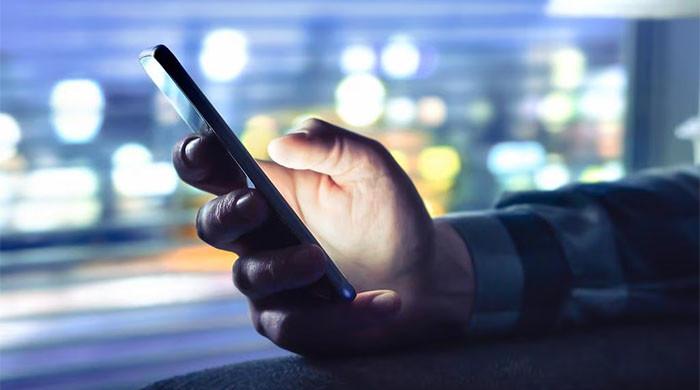 سوشل میڈیا پر خواتین کی تصاویر کو لائیک کرنا طلاق کی وجہ بن سکتا ہے، ترک عدالت کا فیصلہ