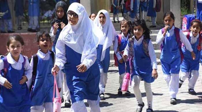 سندھ: تعلیمی اداروں میں موسم سرما کی چھٹیوں کا اعلان کردیا گیا