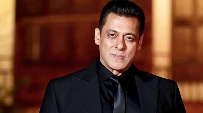 25 سال ہوگئے باہر ڈنر نہیں کیا: سلمان خان کا انکشاف 