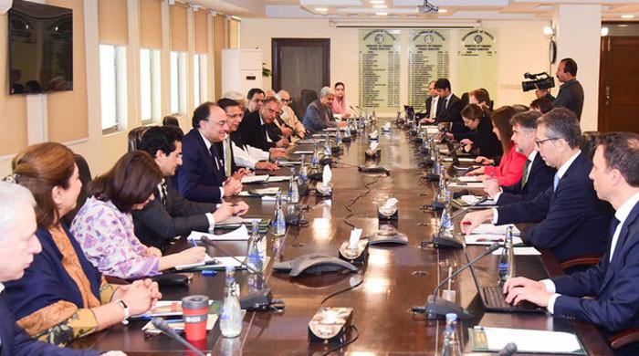 آئی ایم ایف سول بیوروکریٹس کے اثاثوں کے لازمی  ڈیکلریشن کا خواہاں