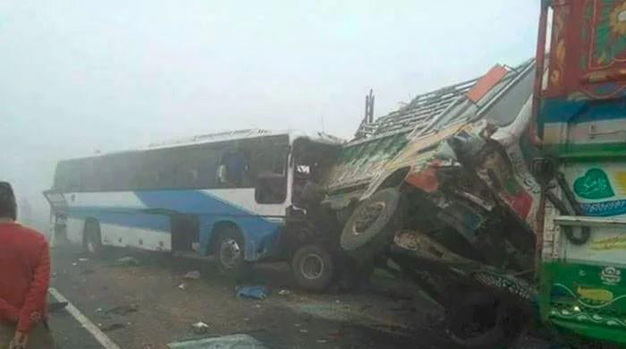 پنجاب: ٹریفک حادثات میں 2 بھائیوں سمیت 6 افراد جاں بحق