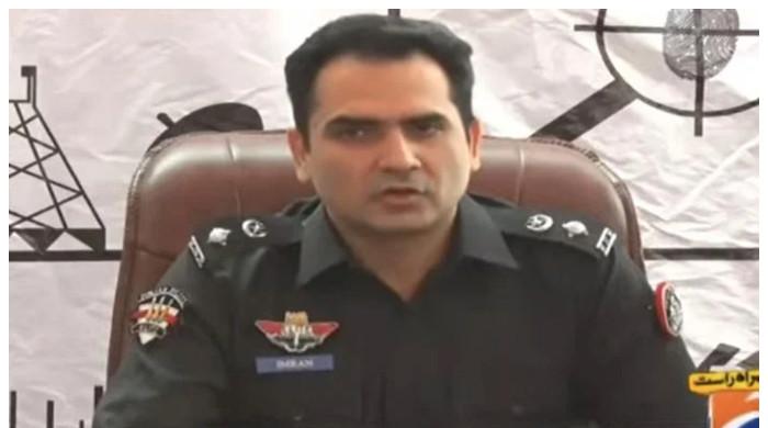 کراچی میں قادری ہاؤس پر چھاپہ، بھتہ خوری میں ملوث ملزمان گرفتار