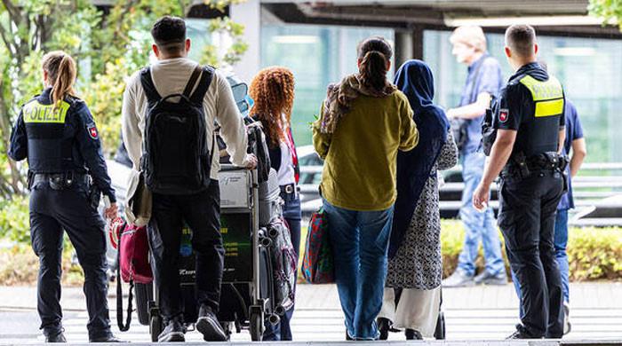 جرمنی کا افغان پناہ گزین پروگرام فوری ختم کرنے کا اعلان