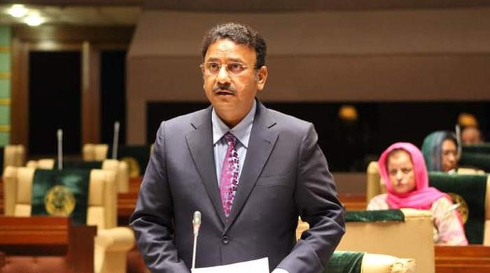 سندھ حکومت کا کراچی میں ہیوی ٹریفک سے آئے روز ٹریفک حادثات کا اعتراف