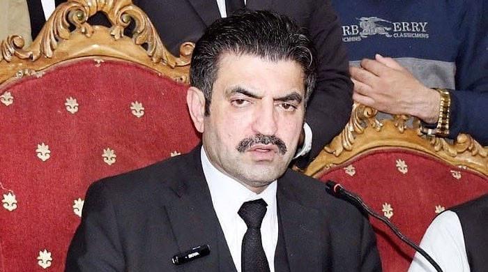 پی ٹی آئی اب علیمہ خان کے کنٹرول میں ہے: شیر افضل مروت کا دعویٰ