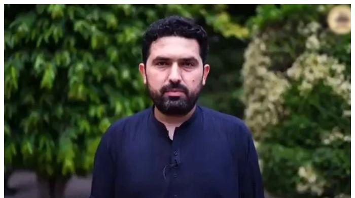 وزیراعلیٰ کے پی سہیل آفریدی کو اشتہاری قرار دینے کی کارروائی شروع، نوٹس چسپاں