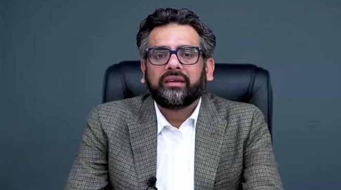 پی آئی اے پر 700 ارب کے واجبات حکومت نے اپنے کھاتے میں رکھ لیے: مزمل اسلم