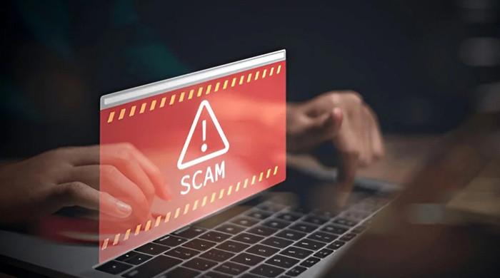 کراچی: آن لائن انویسٹمنٹ کا جھانسہ دیکر شہریوں کو لوٹنے والے 15 غیر ملکی اور 19 پاکستانی شہری گرفتار