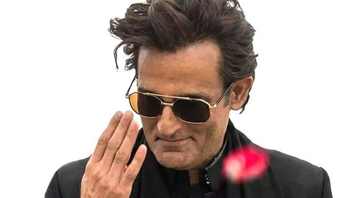 اکشے کھنہ نے فلم  دھریندر میں کام کرنے سے انکار کردیا تھا: ڈائریکٹر کا انکشاف