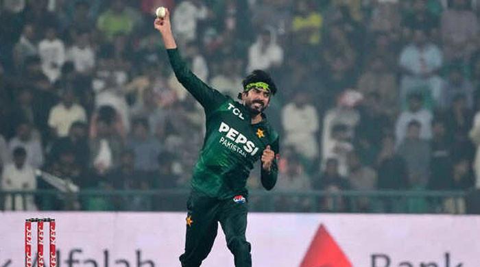 عثمان طارق کا اپنے بولنگ  ایکشن پر اعتراض کرنیوالوں کو پہلےکرکٹ سمجھنےکا مشورہ