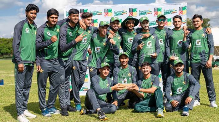 سہ ملکی سیریز کے فائنل میں پاکستان انڈر 19 نے زمبابوے کو 9 وکٹوں سے ہرا کر ٹرافی جیت لی