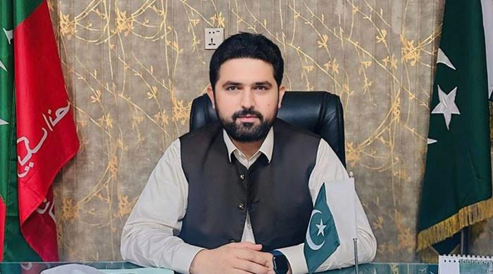 اسٹیبلشمنٹ مخالف بیانیے پر سہیل آفریدی اور پی ٹی آئی انفارمیشن ونگ آمنے سامنے آگئے