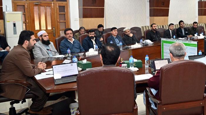 خیبرپختونخوا حکومت نے سیاسی دباؤ کے باعث منشیات کے قانون میں ترامیم مؤخرکردیں