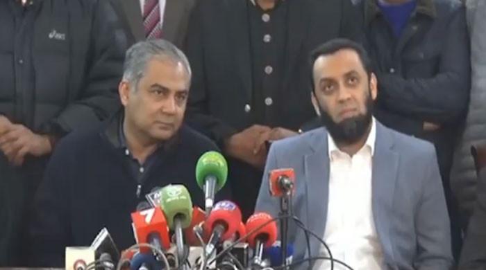 ریاست کیخلاف ہتھیار اٹھانے والوں کیلئے قرآن پاک میں  واضح  ہدایت موجود ہے، محسن نقوی