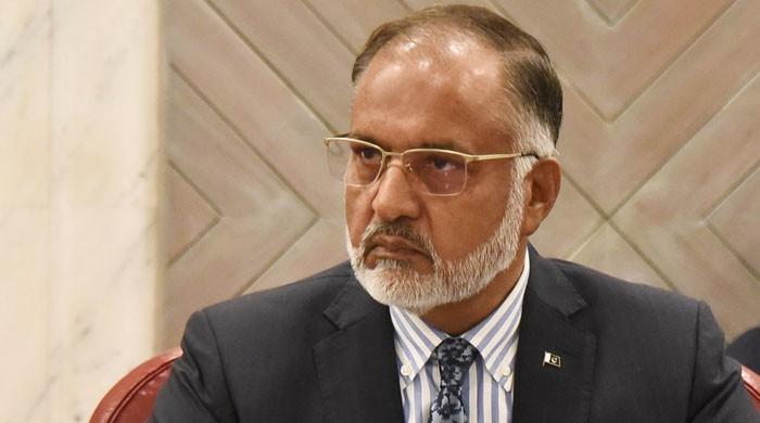 جس دن باورکرایا گیا کہ این آئی آرسی کی چیئرمین شپ بطور ازالہ دی گئی تو اسی لمحے استعفی دیدیا، شوکت عزیز صدیقی