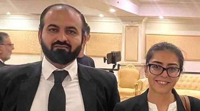 متنازع ٹوئٹ کیس: ایمان مزاری اور ہادی علی چٹھہ کی ضمانت منسوخ