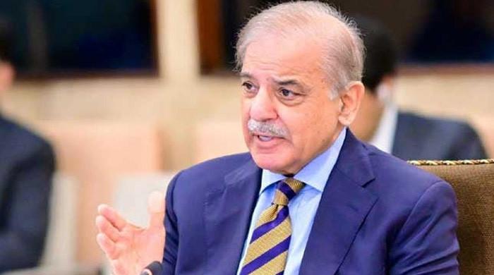 وزیراعظم نے ماہرین سے ریلویز کیلئے عملی اقدامات کا روڈ میپ مانگ لیا