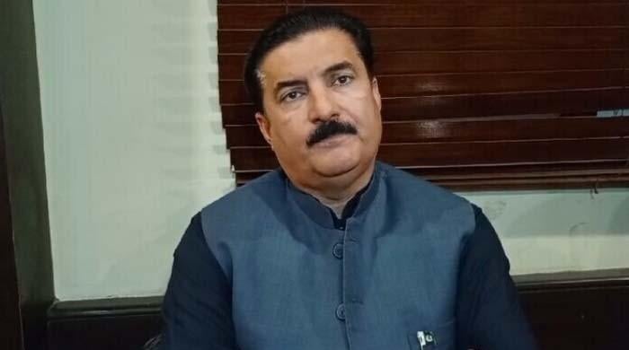 وزیراعلیٰ کے پی کو صوبے کی صورتحال کا علم نہیں: فیصل کریم کنڈی