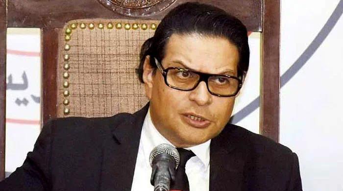 جسے اصولوں پر بات کرنی ہے وہ پی ٹی آئی سے بات کرے:  سلمان اکرم راجا 