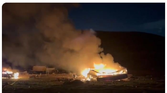 مغربی کنارے پر یہودی آبادکاروں کا فلسطینی گھروں پر حملہ، گھر اور گاڑیاں نذر آتش