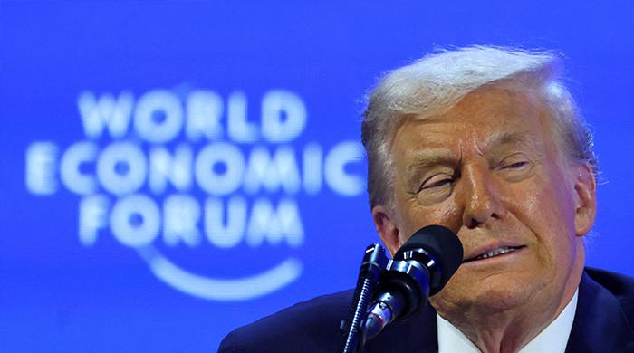 گرین لینڈ کے حصول کیلئے فوری مذاکرات چاہتے ہیں، ڈنمارک نے انکار کیا تو امریکا یاد رکھے گا: ٹرمپ