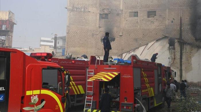 کراچی میں 200 فائراسٹیشن اور 28 ہزار سے زائد فائرفائٹرز کی ضرورت مگر فائر اسٹیشن 28 اور فائٹر صرف 700 ہیں