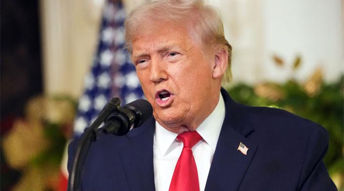 ٹرمپ کا یو ٹرن: یورپ پر ٹیرف عائد کرنے کی دھمکی واپس لے لی