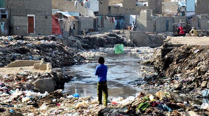 کراچی: نالوں میں کچرا، ملبہ یا کسی بھی قسم کی چیز پھینکنے پر پابندی عائد