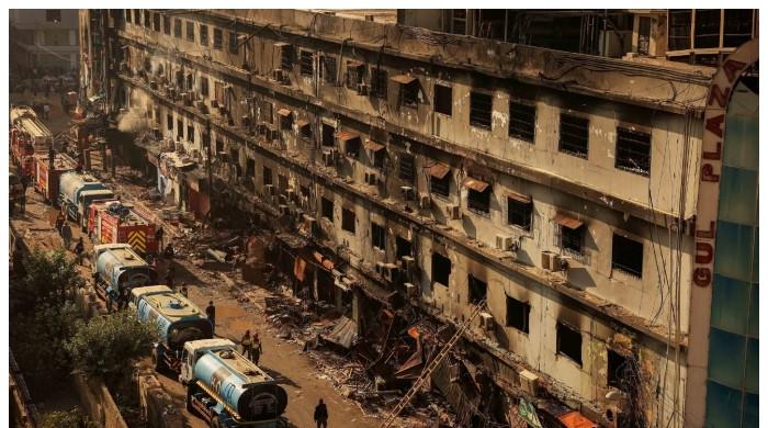 گل پلازہ میں آگ شارٹ سرکٹ سے نہیں، ممکنہ طور پر ماچس یا لائٹر سے لگی، سانحہ کی ابتدائی رپورٹ تیار