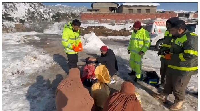 وادی تیراہ میں 4 روزہ ریسکیو آپریشن مکمل، مین روڈ آمدورفت کیلئے بحال 