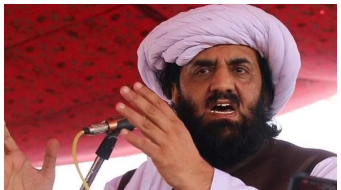 اگر غصہ آیا اور قانون توڑنا پڑا تو 16 سالہ لڑکی سے شادی کرونگا: حافظ حمداللہ