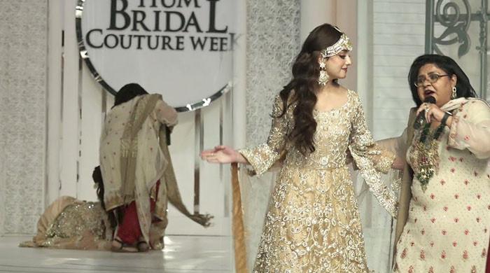 علیزے شاہ کو میں نے نہیں گرایا اسے نظر لگی تھی، گلوکارہ شازیہ منظور