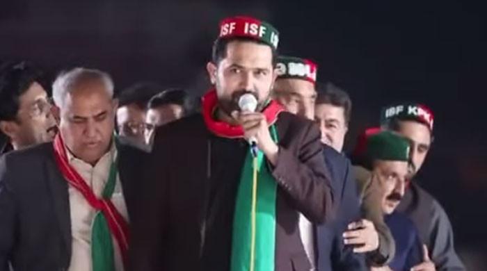 ہمارے بڑوں نے ہمارے ہاتھ کچے دھاگے سے باندھ رکھے ہيں، توڑنے میں زيادہ وقت نہیں لگے گا: سہیل آفریدی