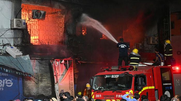 دکانداروں نے گاہکوں کو باہر نکلنے سے روکا، سانحہ گل پلازہ کی تحقیقات میں اہم انکشافات 