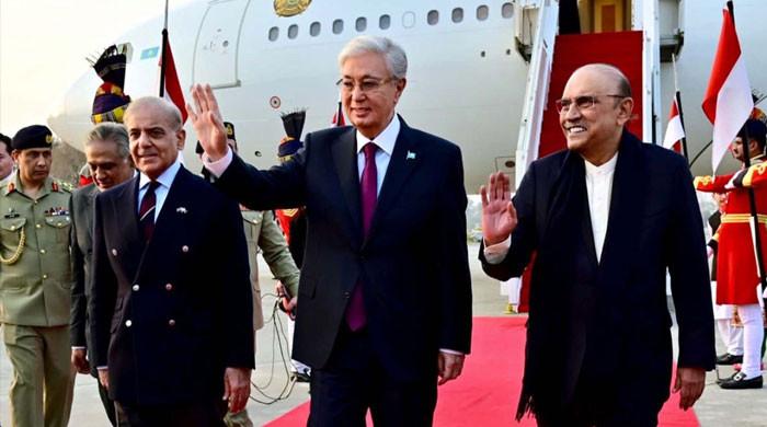 قازقستان کے صدر قاسم جومارت توکائیف 2 روزہ دورے پر پاکستان پہنچ گئے