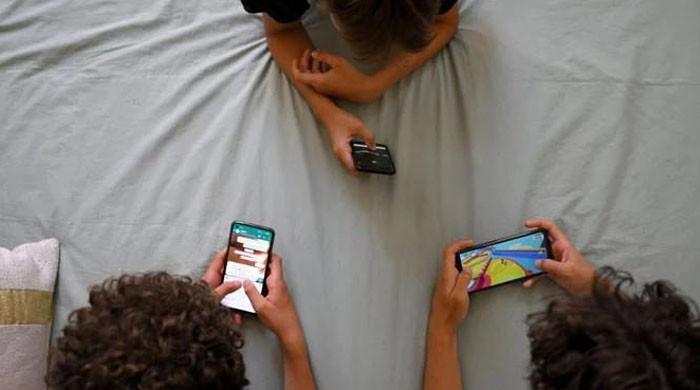  بچوں کی آن لائن سرگرمیاں، پی ٹی اے نے والدین سے پیرنٹل کنٹرول سافٹ وئیر کے استعمال کی سفارش کردی