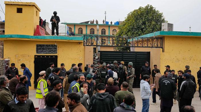 اسلام آباد خودکش دھماکے کی تحقیقات میں اہم پیش رفت : حملہ آور  کے 2 بھائی اور ایک خاتون گرفتار 