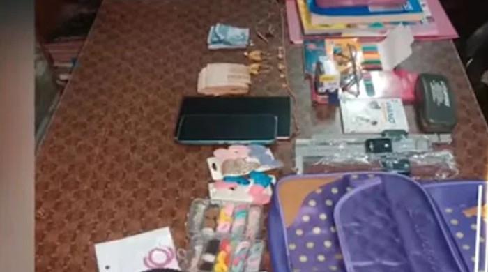 کراچی: اتحاد ٹاؤن سے لاپتا لڑکی سہراب گوٹھ سے بازياب، لاکھوں روپےنقدی  اور طلائی زیورات بھی برآمد