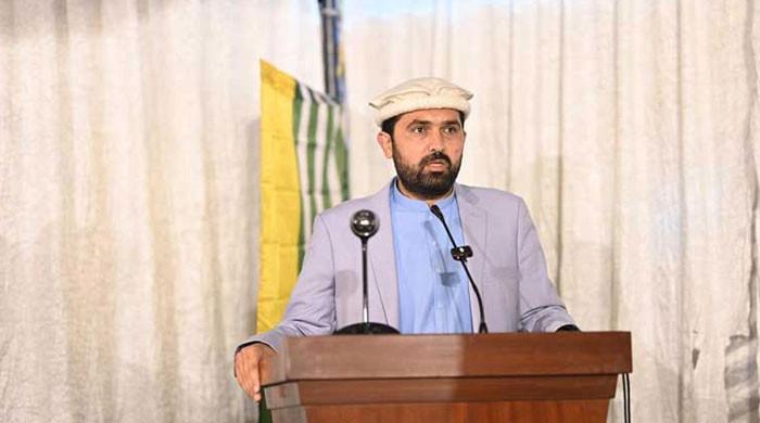 چاہے مجھے کوئی کتنا ہی ناپسند کیوں نہ ہو، صوبے کے مفاد کیلئے ساتھ بیٹھوں گا: وزیراعلیٰ کے پی