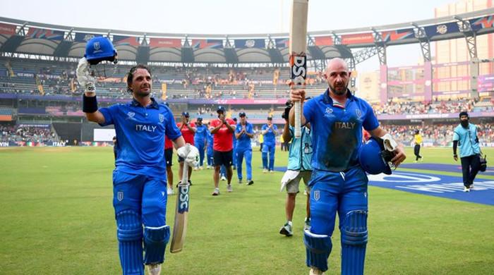  اٹلی نے 2 بھائیوں کی بدولت نیپال کو شکست دیکر ٹی 20 ورلڈکپ میں پہلی تاریخی فتح حاصل کرلی