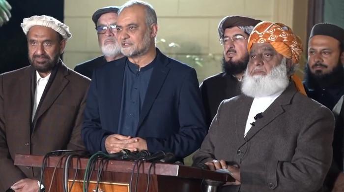 فلسطینیوں کے ساتھ عالمی قوتیں مذاق کر رہی ہیں، فضل الرحمان کی حافظ نعیم کے ہمراہ میڈیا سے گفتگو