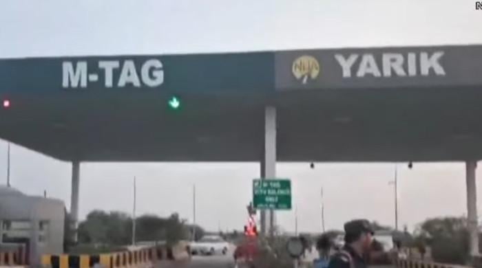 پشاور ہائی کورٹ کے حکم پر خیبر پختونخوا پولیس نے صوبے کی سڑکیں کھلوا دیں