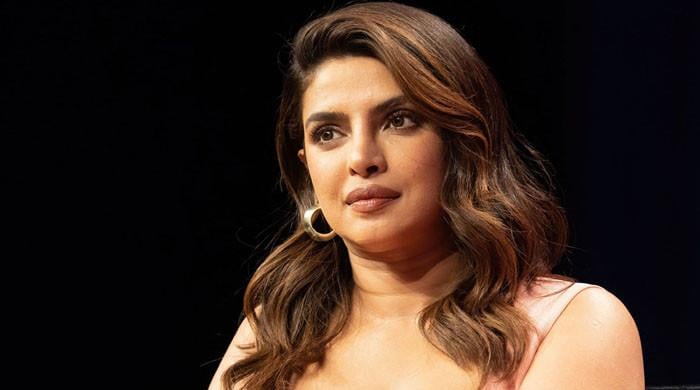 پریانکا نے بالی وڈ چھوڑ کر ہالی وڈ میں کام کرنے کی وجہ بتادی