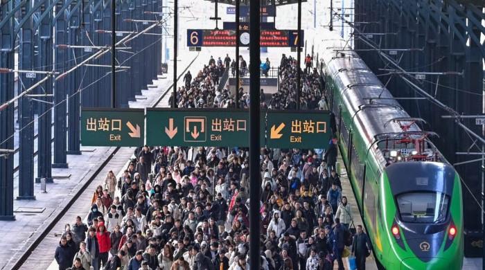 4 سال کی عمر میں ریلوے اسٹیشن میں بچھڑ نے والا بچہ 24 سال بعد والد سے ملنے میں کامیاب