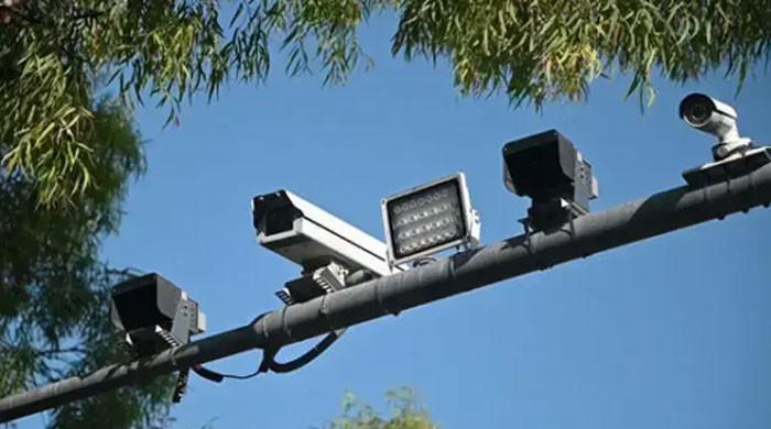 کراچی: اربوں روپے کے ای چالان سسٹم میں بڑی خرابی کا بھانڈا عدالت میں پھوٹ گیا