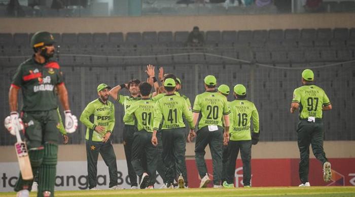 پاکستان نے دوسرے ون ڈے میں بنگلادیش کو 128رنز سے شکست دے دی