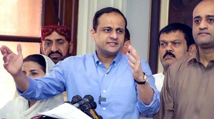 کراچی میں 1058 اسکیموں پر کام ہورہاہے، رواں سال 68 ارب روپے خرچ کرنے جارہےہيں: میئر کا اعلان