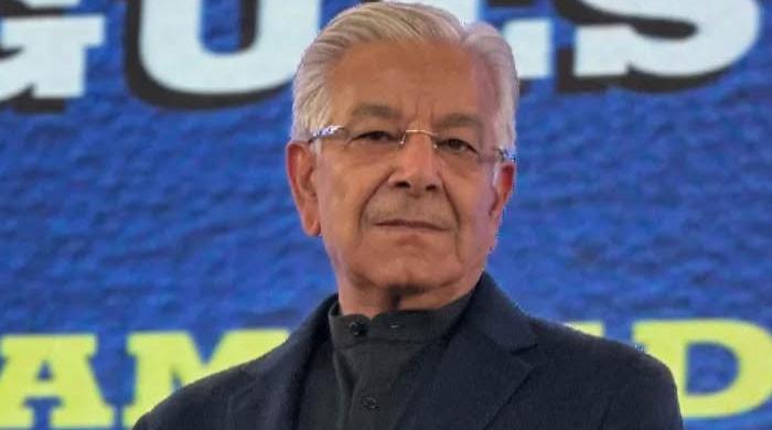 سفارتی سطح پر بھارت اس وقت رل گیا، مودی سمیت چار پانچ کا یہ گروپ اس وقت اپنا منہ نوچ رہے ہیں: وزیر دفاع