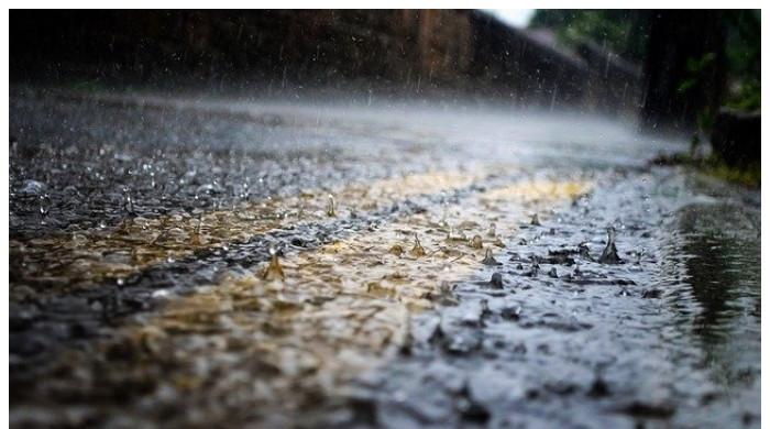 ملک بھر میں طوفانی بارشیں، کئی مقامات پر سیلابی صورتحال