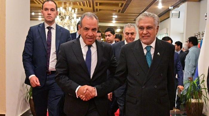 ایران پر امریکی حملوں کی ڈیڈ لائن، پاکستان اور مصر نے جنگ بندی کی کوششیں تیز کر دیں